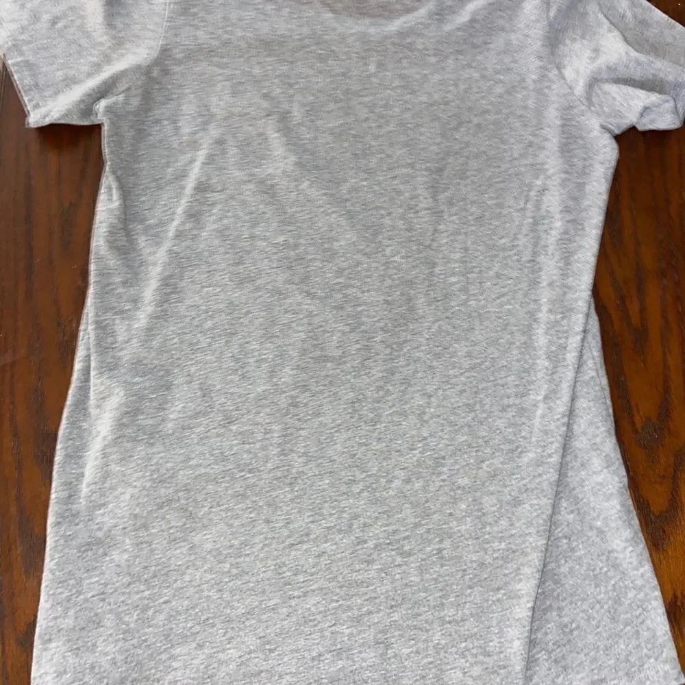 Woman’s Nike t shirt